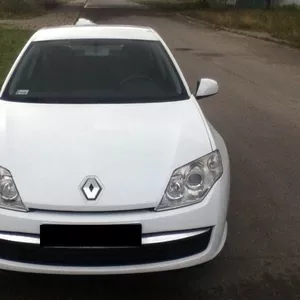 Renault Laguna 3.  