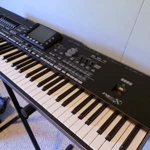 For Sell:- Korg Pa3X Pro keyboard - Korg pa800 keyboard