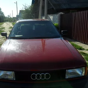 Продам легковой автомобиль Audi80