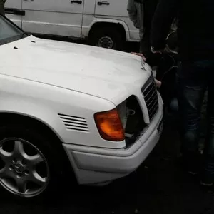 Крылья для мерседес w124