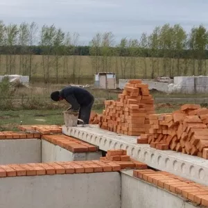 Каменщики в Воложине. Кладка кирпича и ГС - блоков