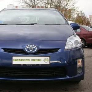 Идеальный суперсовременный Toyota Prius Hybrid