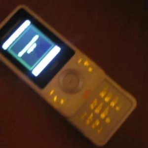 Мобильный телефон Sony Ericsson w205